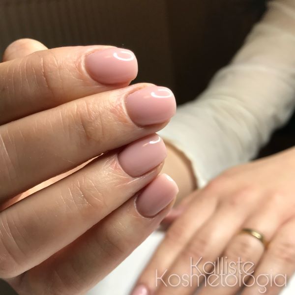Manicure naturalny w salonie Kalliste Kosmetologia Sędziszów Małopolski